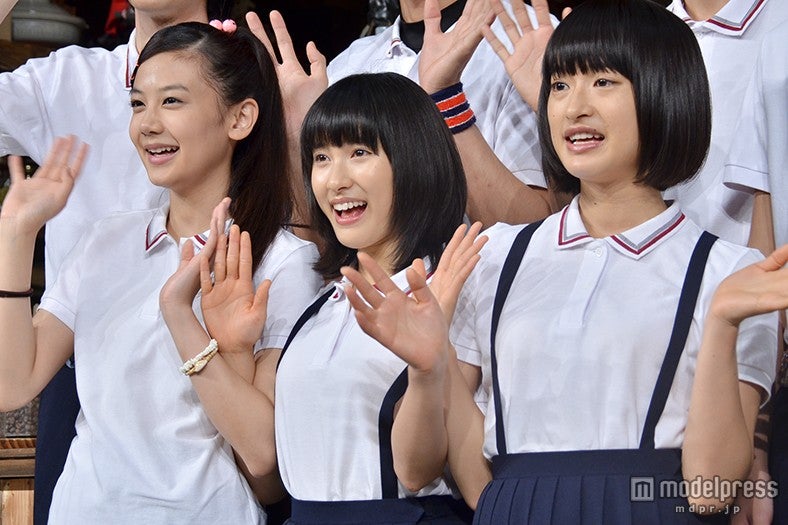 （左から）清水富美加、土屋太鳳、門脇麦