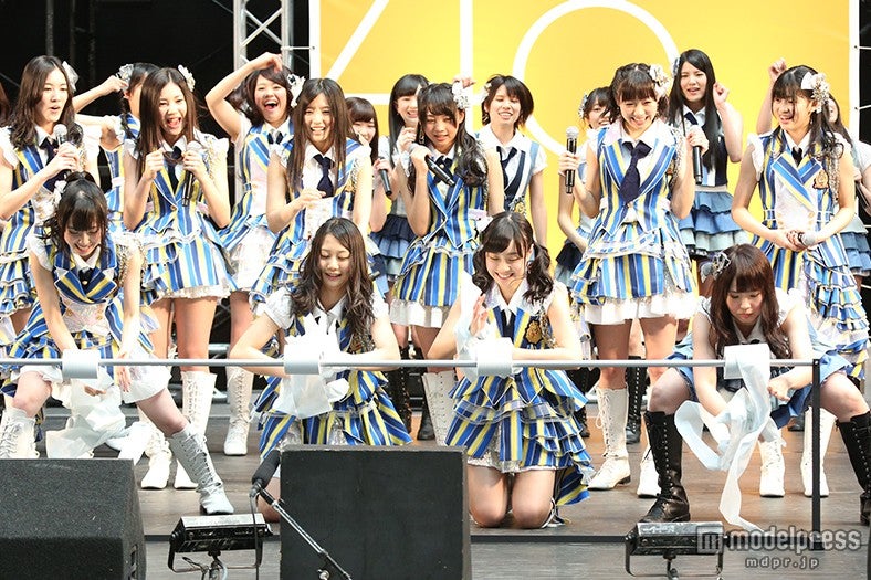 トイレットペーパー早巻きリレー（C）AKS