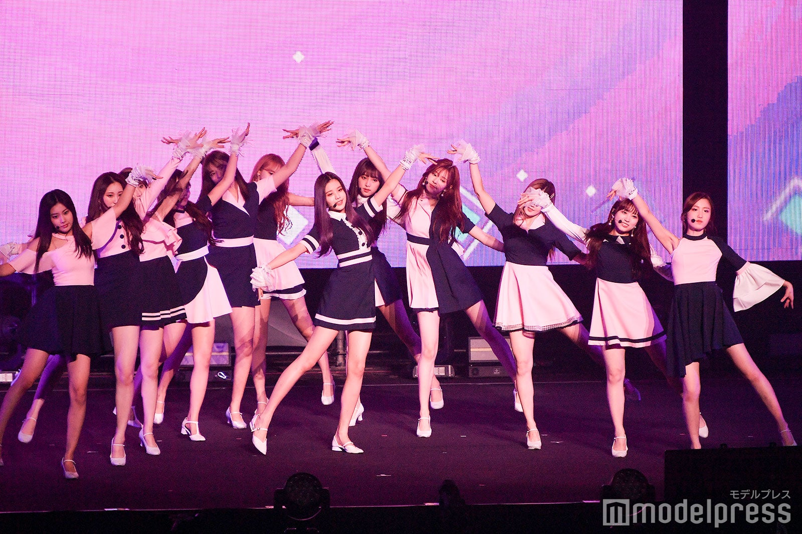 IZ*ONE （C）モデルプレス