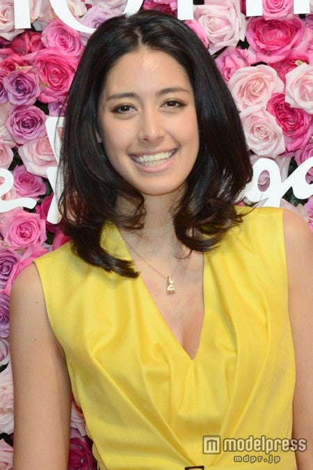 森泉 奔放な恋愛観を披露 華やかドレスでパーティー来場 モデルプレス 森泉 奔放な恋愛観を披露 華やかドレスでパーティー来場 モデルプレス