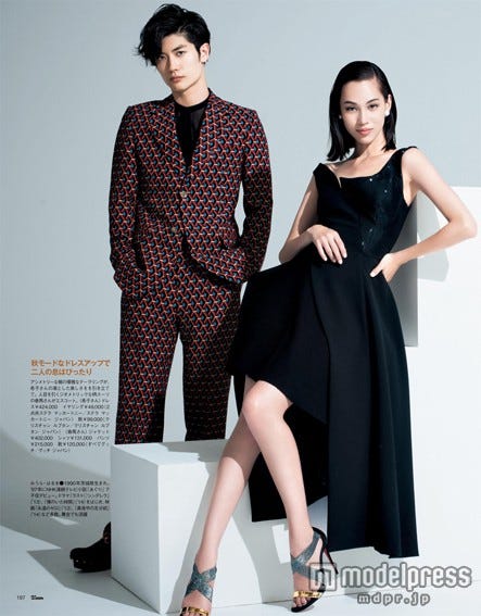 水原希子&三浦春馬がモードを着こなす/画像提供:ハースト婦人画報社