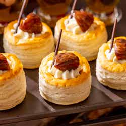 タータンチェックのクリスマス・スイーツビュッフェ/画像提供:コンラッド東京