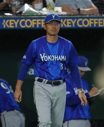 DeNA・相川監督 左打者8人の秘策も実らず「それを上回られた」打線は28イニング連続無得点