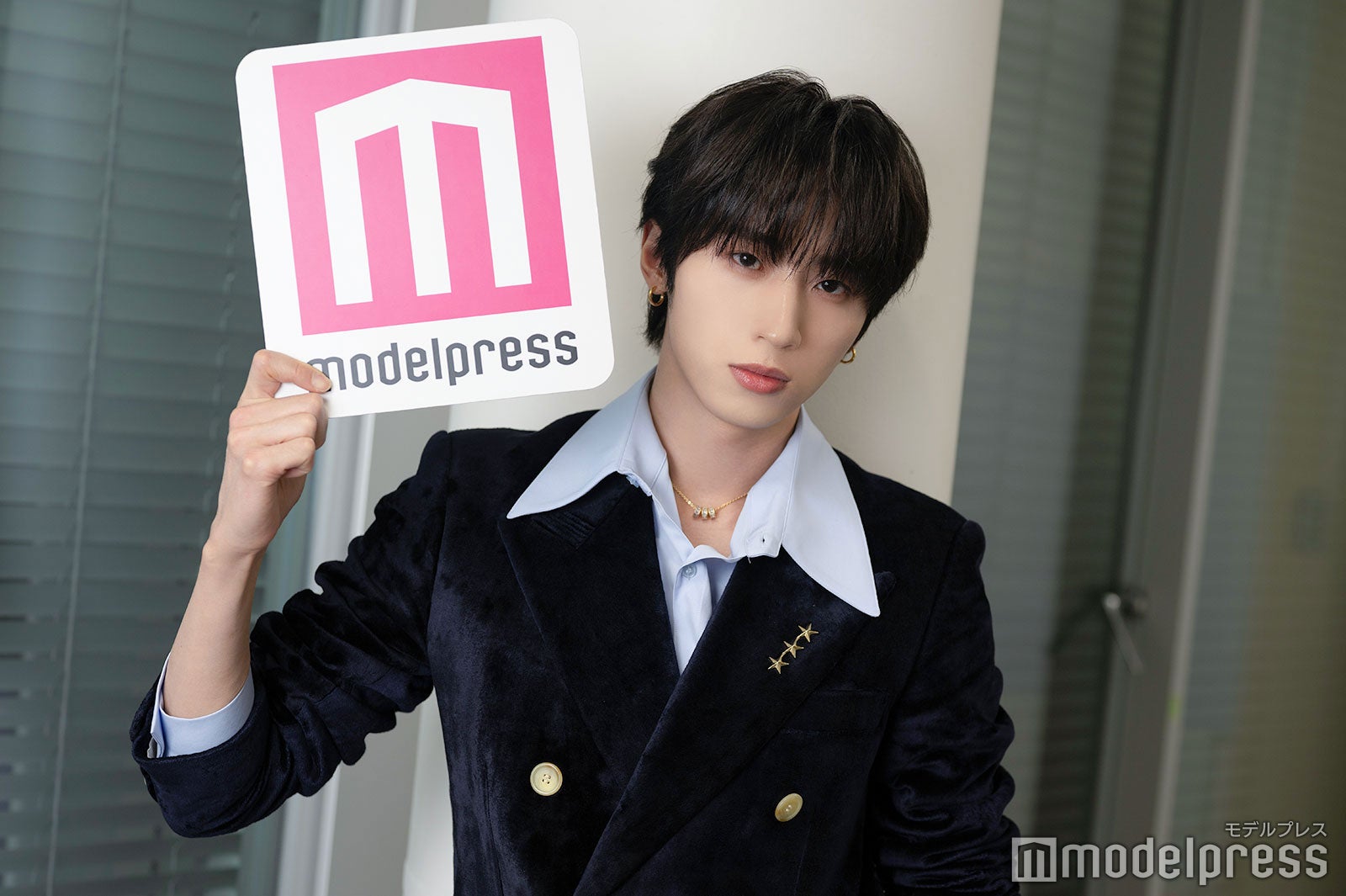 許豊凡／ヤンキーっぽいポーズのリクエストに対応（C）モデルプレス