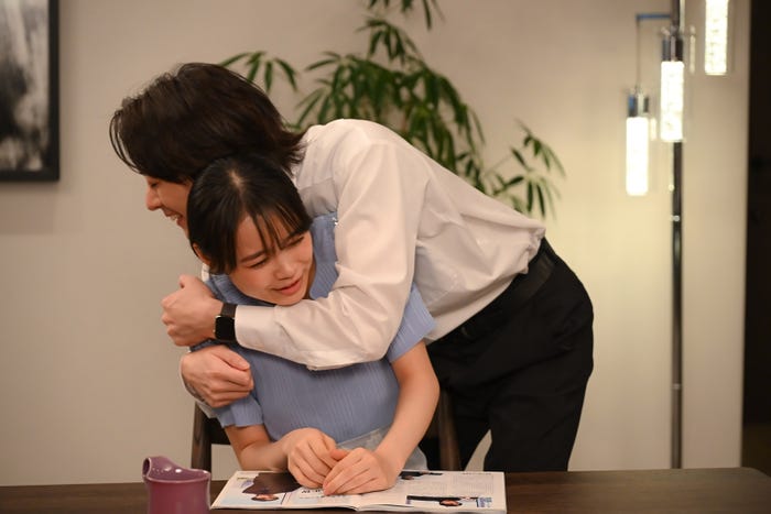 林芽亜里、犬飼貴丈「初めましてこんにちは、離婚してください」第4話(C)「初めましてこんにちは、離婚してください」製作委員会・MBS