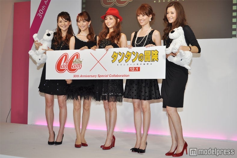 左から：舞川あいく、蛯原友里、押切もえ、安座間美優、平山美春