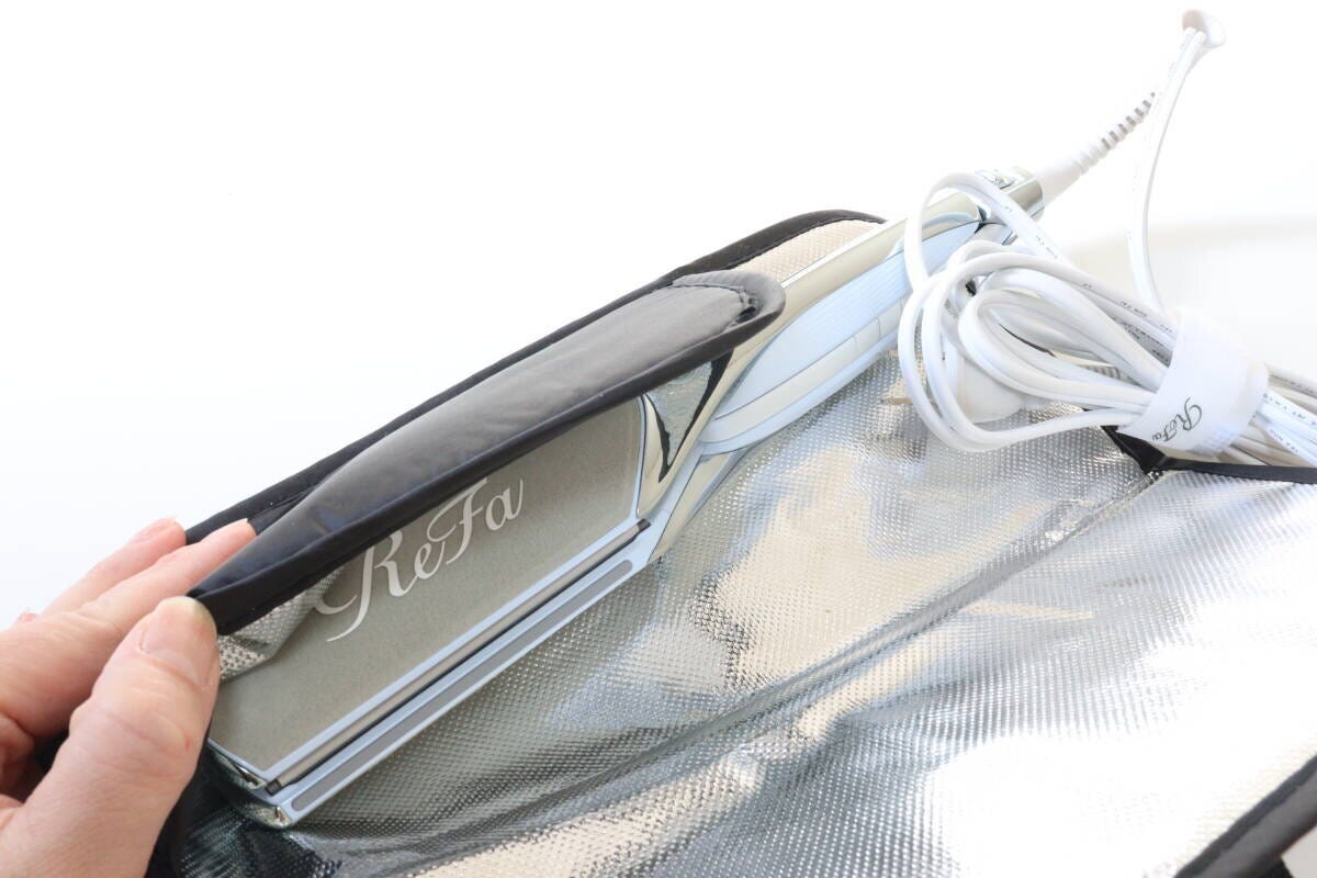 セリア　ヘアアイロンポーチ　仕切り
