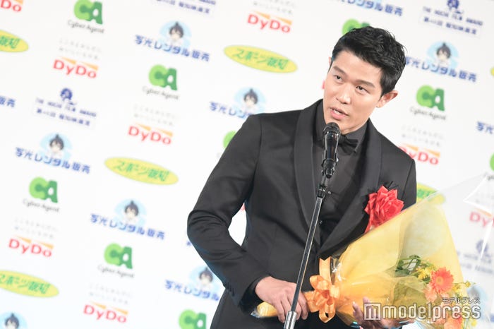 鈴木亮平(C)モデルプレス