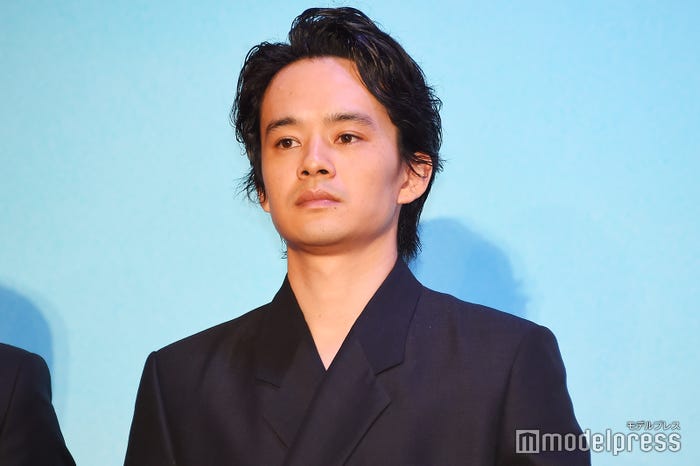 池松壮亮(C)モデルプレス