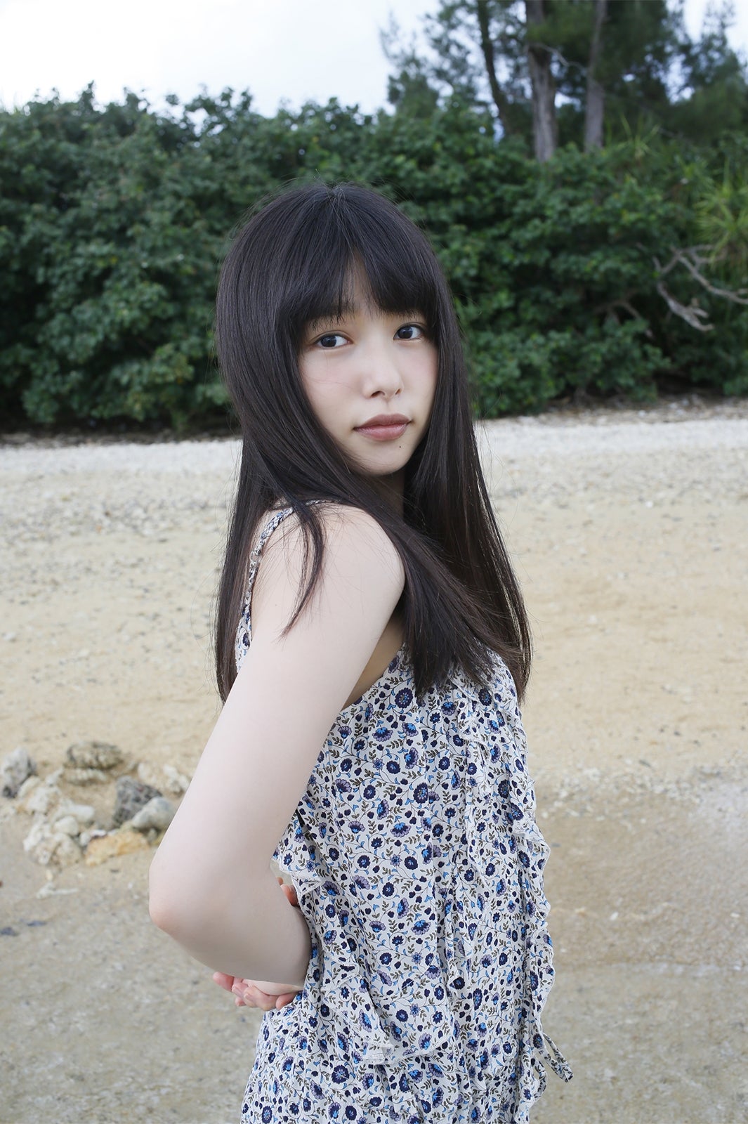 「ファースト写真集 桜井日奈子です。」／KADOKAWA発行 撮影：桑島智輝