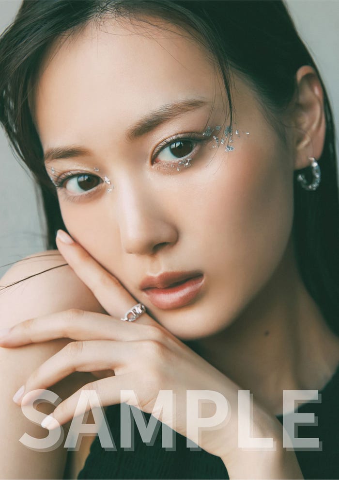 山下美月(画像提供:小学館)