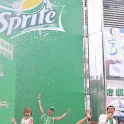 雷雨とスプラッシュでダブルでびしょ濡れになる南明奈と再生可能ボーイズ