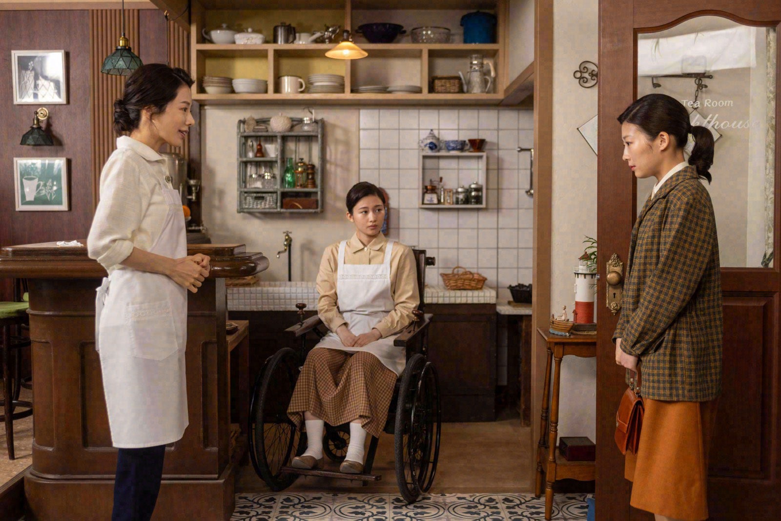 桜井ユキ、羽瀬川なぎ、伊藤沙莉「虎に翼」第84話（C）NHK