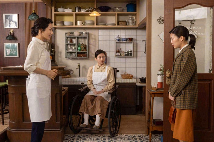 桜井ユキ、羽瀬川なぎ、伊藤沙莉「虎に翼」第84話(C)NHK