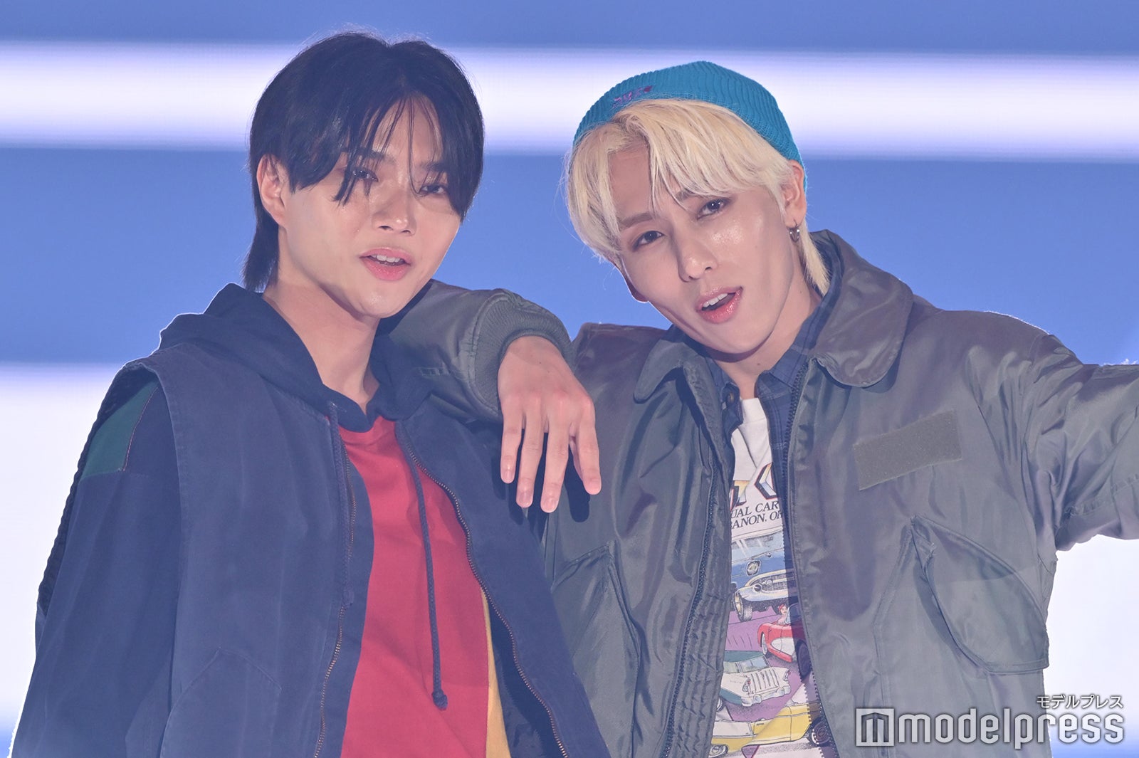 OWV中川勝就＆浦野秀太、ペアでランウェイ「SORENAポーズ」も
