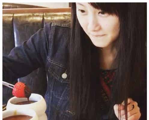 松井玲奈 「眉毛なくてもかわいい!」ほぼすっぴんに絶賛の声 家入レオと仲良しデート?