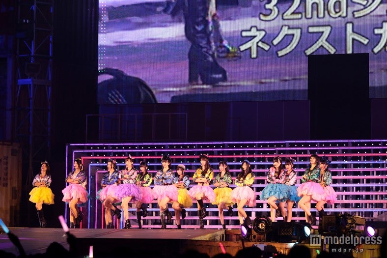 「AKB48 2013真夏のドームツアー～まだまだ、やらなきゃいけないことがある～」福岡公演1日目より（C）AKS
