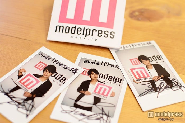 直筆サイン入りチェキプレゼント