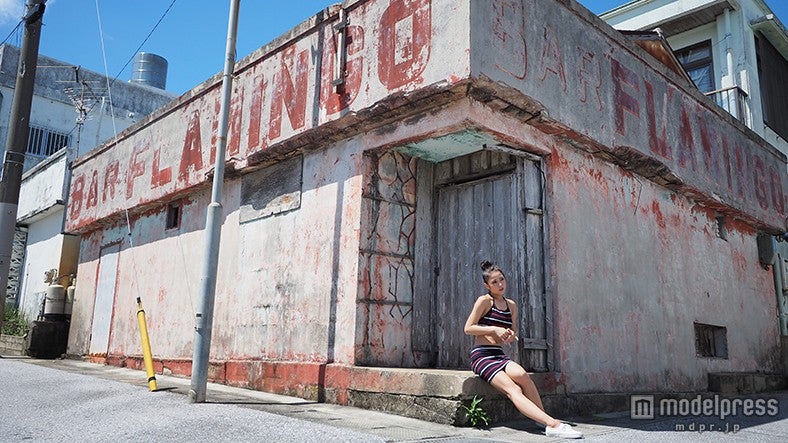 石川恋／「週刊ヤングジャンプ」39号メイキングショット（画像：所属事務所提供）