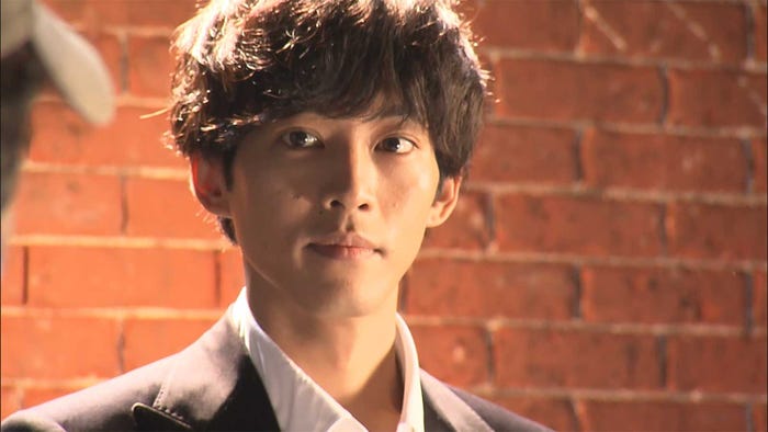 松坂桃李 (C)テレビ朝日