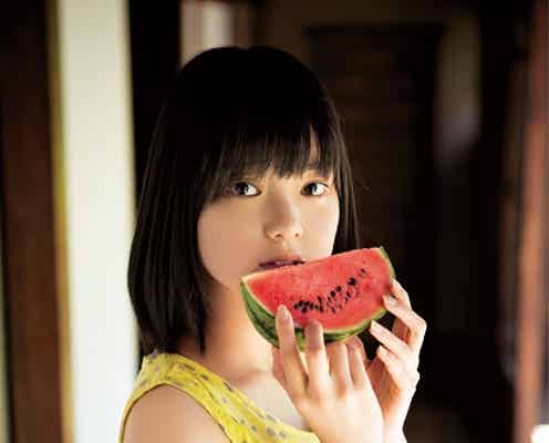 欅坂46平手友梨奈、あどけない可愛さで魅了 15歳の“夏休み”満喫