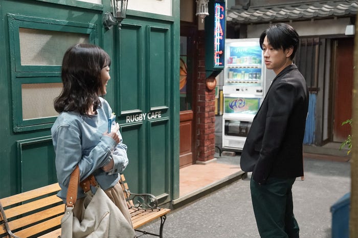 山下美月、横山裕/「舞いあがれ!」第104話(C)NHK