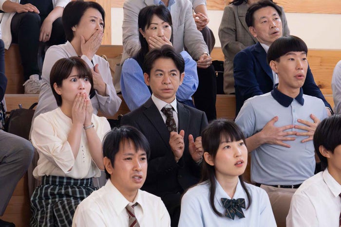 (左から)志田未来、永野宗典、坂口涼太郎「ビリオン×スクール」第3話より(C)フジテレビ