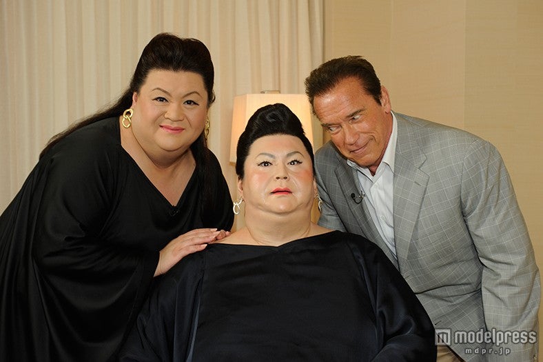 （左から）マツコ・デラックス、マツコロイド、アーノルド・シュワルツェネッガー（C）日本テレビ