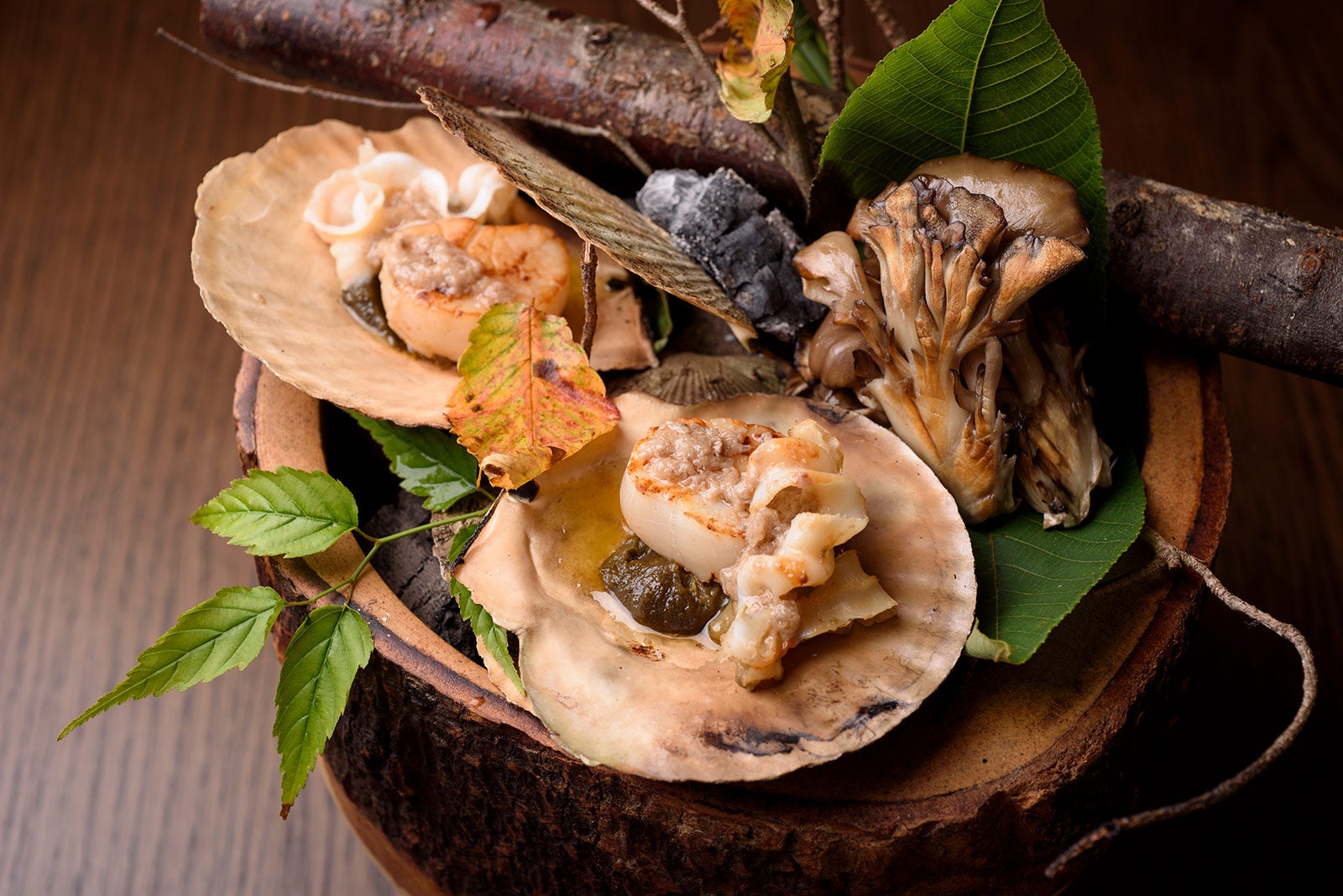 料理名「薪／まき」／画像提供：カトープレジャーグループ