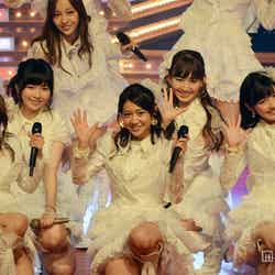 AKB48「第54回 輝く！日本レコード大賞」でのパフォーマンスの様子