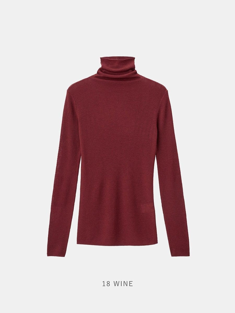 PLSTのシアーリブタートルネックセーター