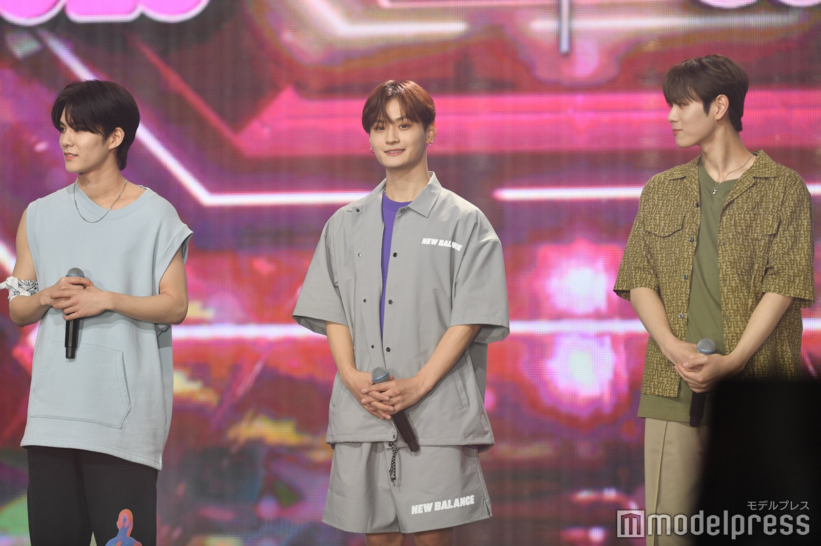 DXTEEN（左から）谷口太一、寺尾香信、福田歩汰（C）モデルプレス
