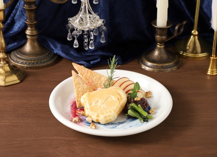 江戸川コナンのおやきッフル税込1,690円（C）青山剛昌／小学館・読売テレビ・TMS 1996