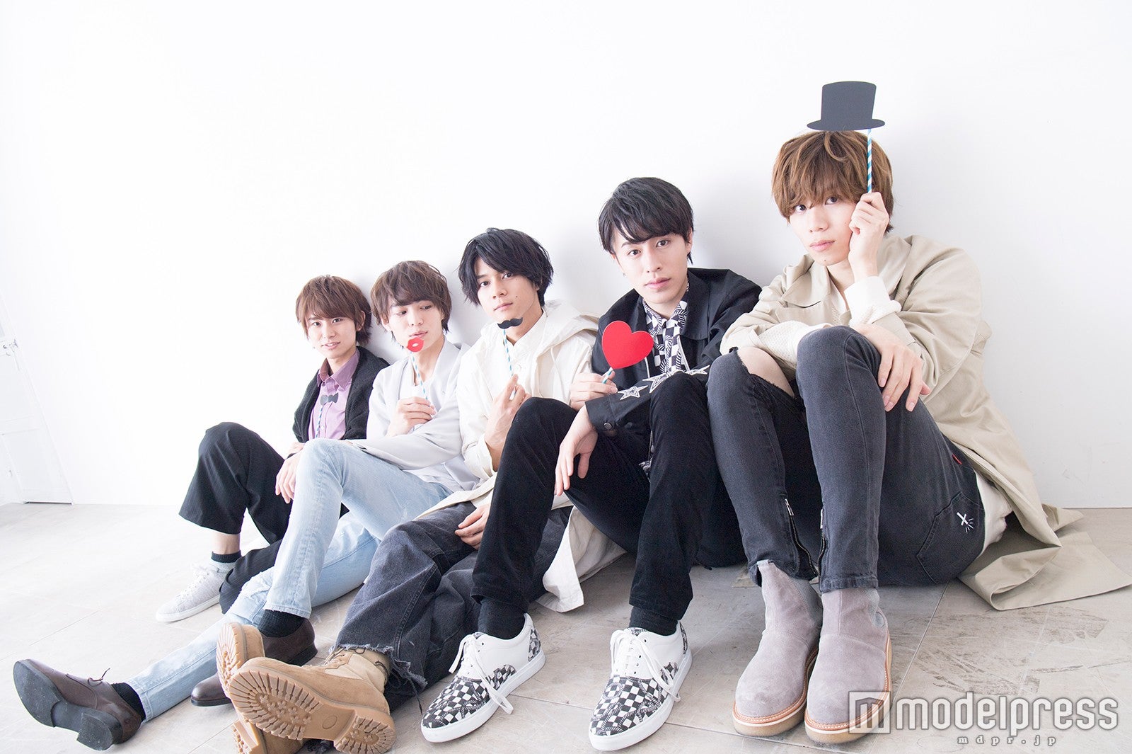 DearDream（左から）正木郁、溝口琢矢、石原壮馬、富田健太郎、太田将熙（C）モデルプレス