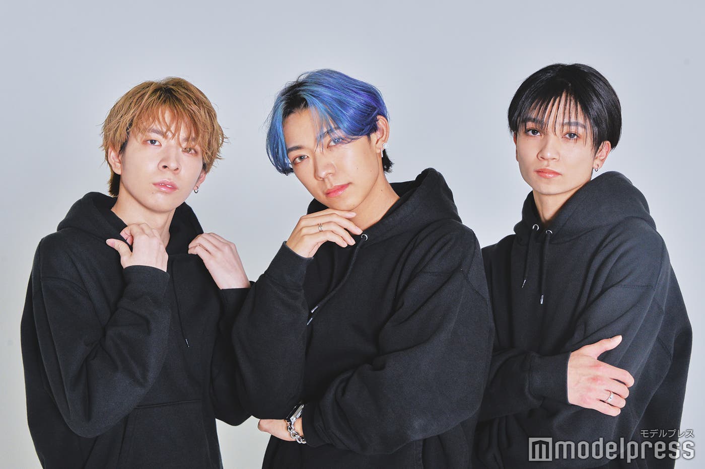 (左から)若岡 怜、黒田 翼、佐野 雄河(C)モデルプレス