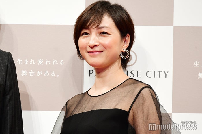 広末涼子 とっても大変 蝶 鳥ドレスに苦労 モデルプレス