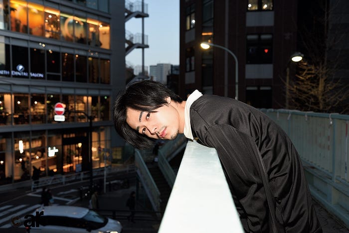 成田凌/雑誌「ar」3月号より(画像提供:主婦と生活社)
