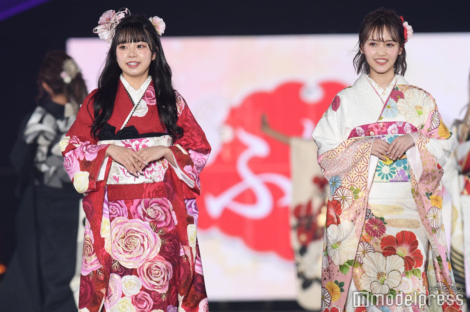 増田彩乃、西綾乃（C）モデルプレス