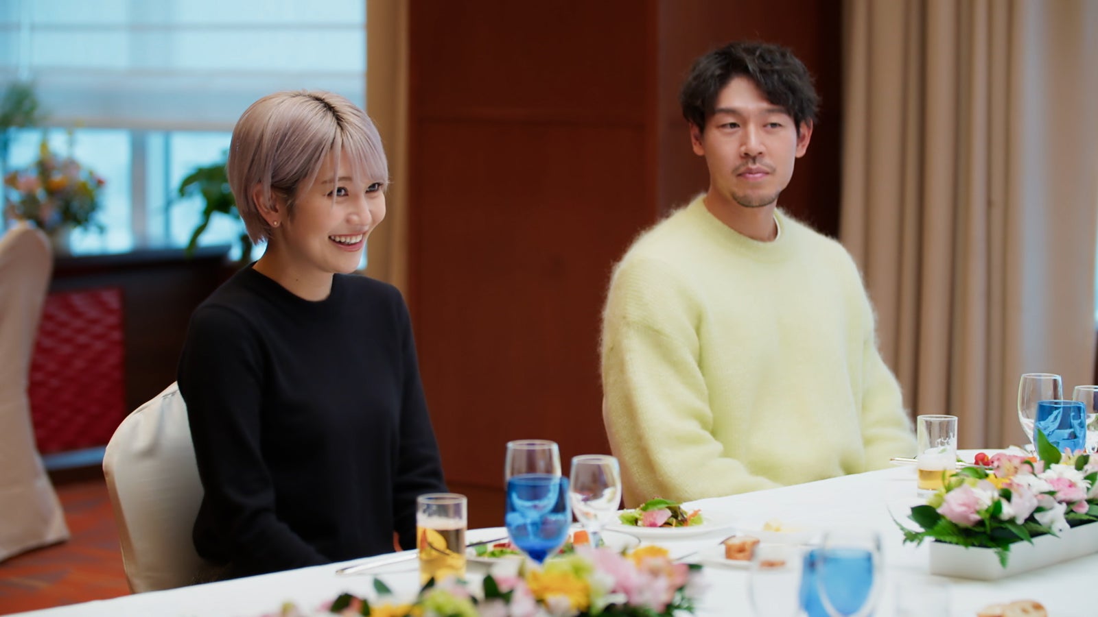 大内悠里、長谷川惠一「バチェラー・ジャパン」シーズン5エピソード9（C）2023 Warner Bros. International Television Production Limited