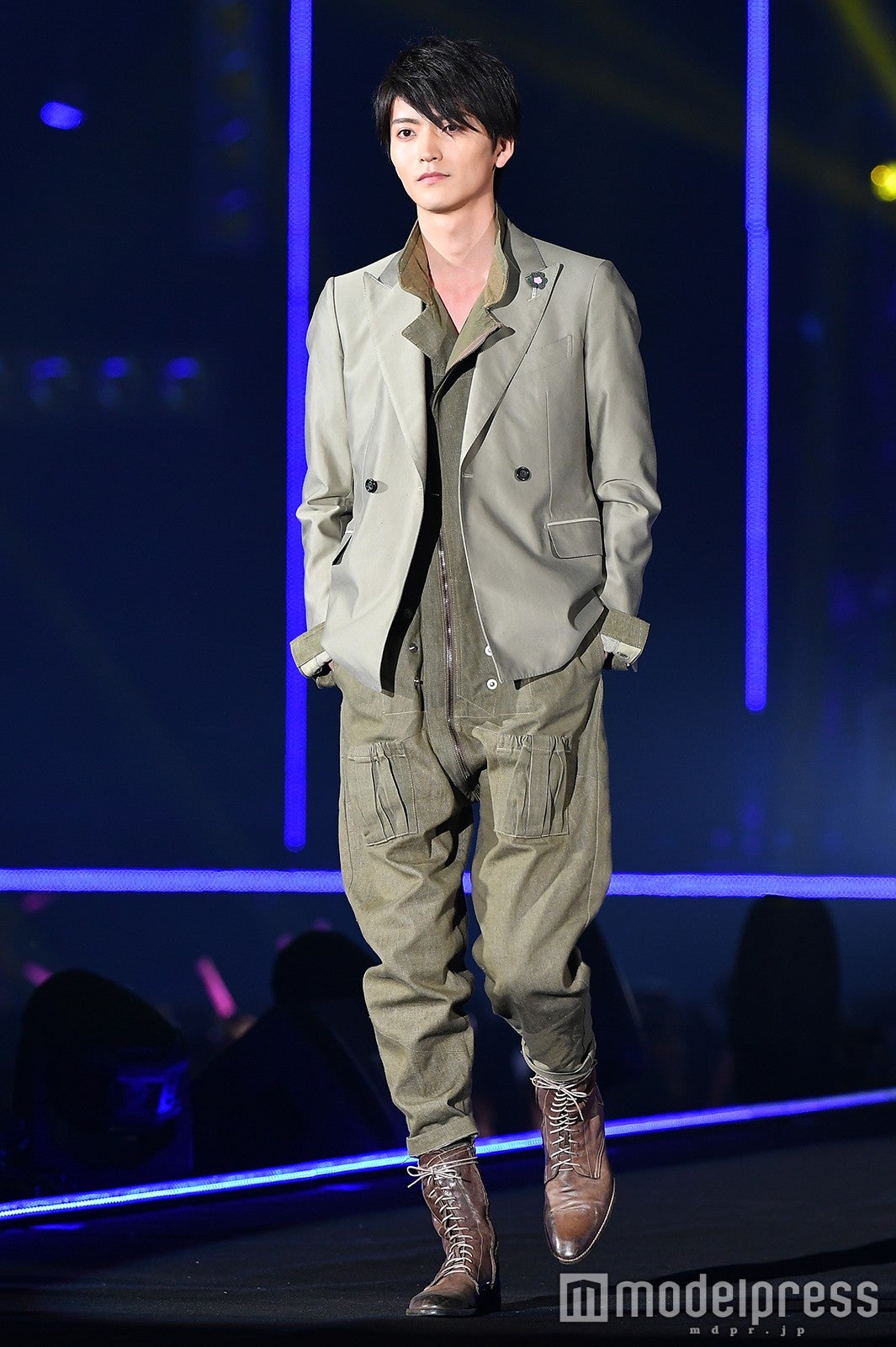 （C）モデルプレス