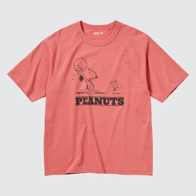 ユニクロ　スヌーピーコラボ　新作　レトロピーナッツUTグラフィックTシャツ