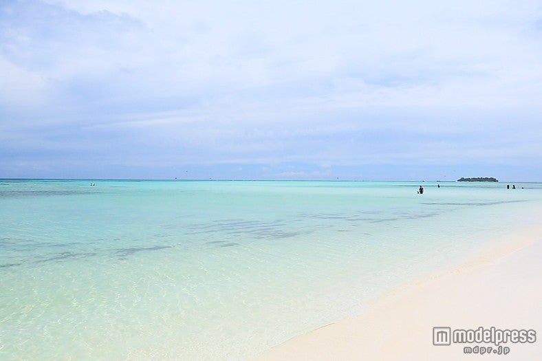空港から約20分、到着後すぐに遊べるマイクロビーチ／海の透明度はグアムを越える