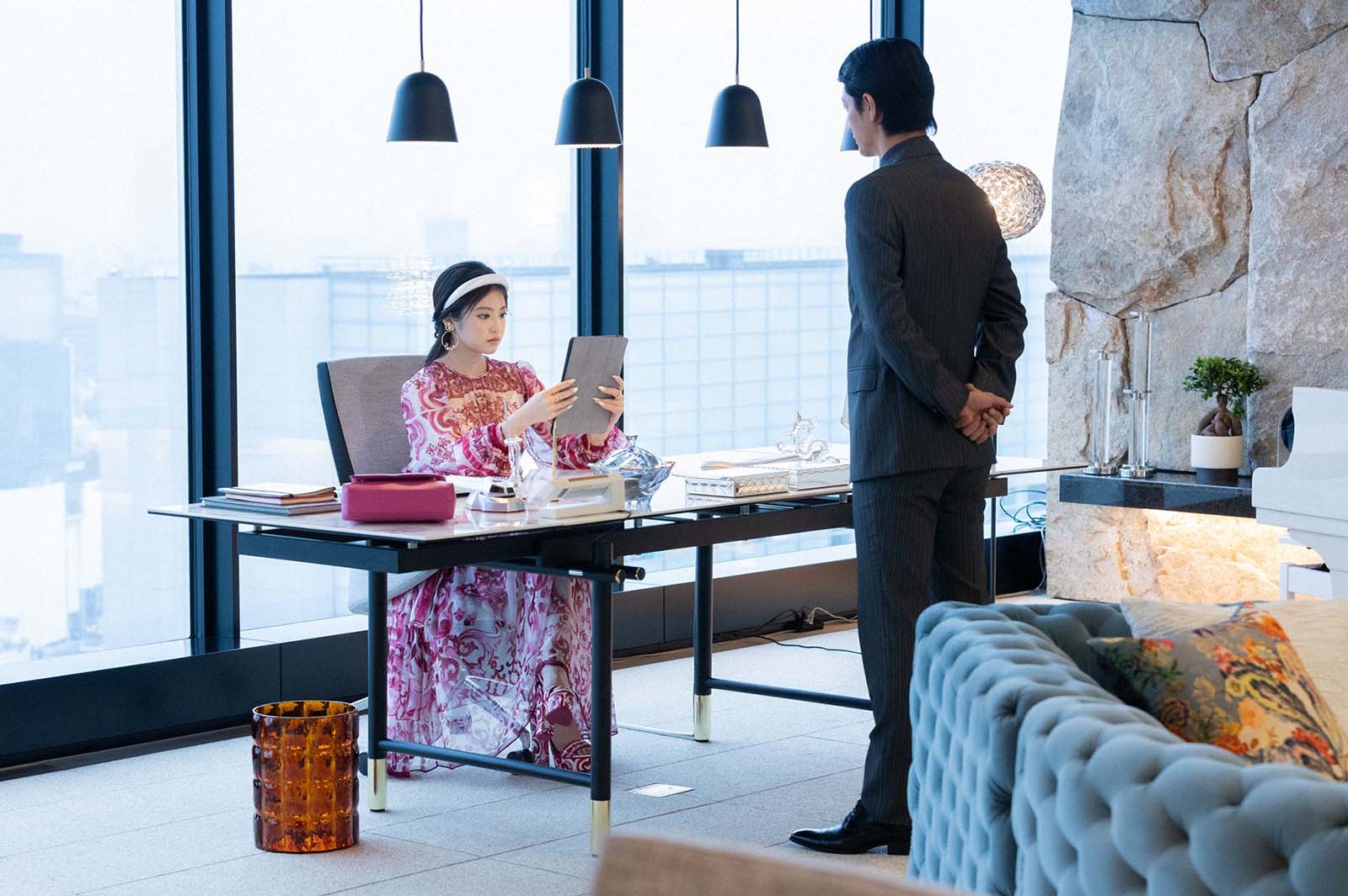 今田美桜、竹財輝之助「トリリオンゲーム」第2話より（C）TBS／撮影：高橋裕子