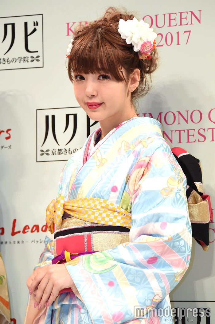 藤田ニコル 成人式ファッションの予定は 母親との願望も語る モデルプレス 藤田ニコル 成人式ファッションの予定は 母親との願望も語る モデルプレス