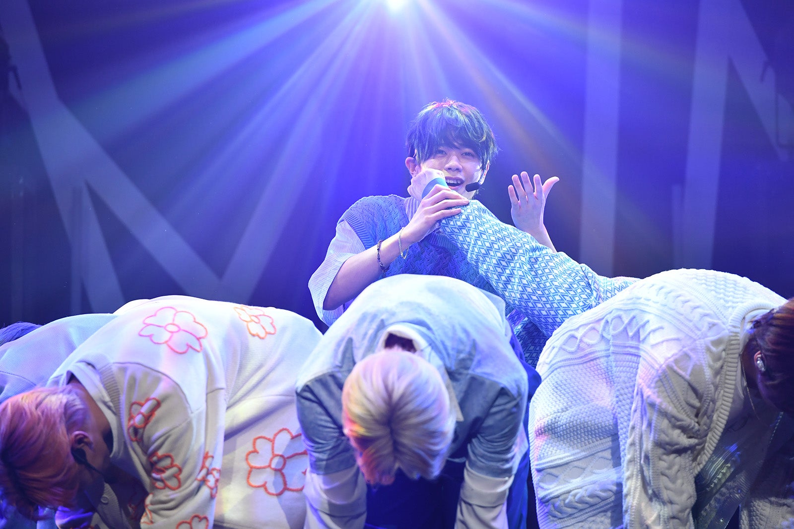 SKY-HI、INIイベントにサプライズ登場 KEN THE 390・BE:FIRST集結で圧巻ステージ＜JFN EARTHDAY SPECIAL TO THE FUTURE From INI／セットリスト・レポート＞