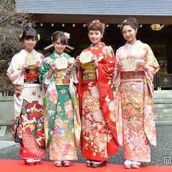 晴れ着姿をお披露目！（左から）PASSPO☆槙田紗子・奥仲麻琴、筧美和子、大石絵理