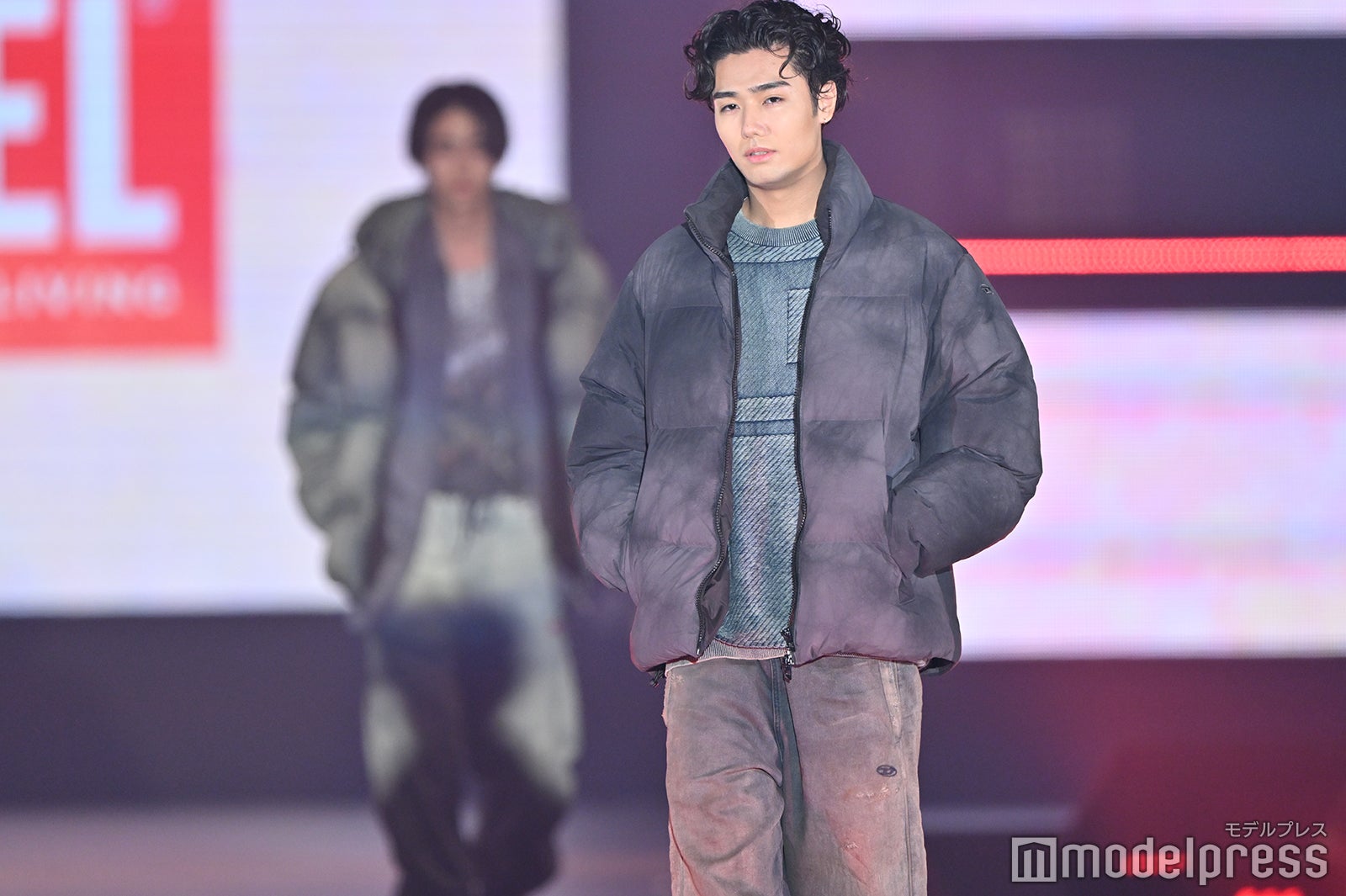 （C）モデルプレス