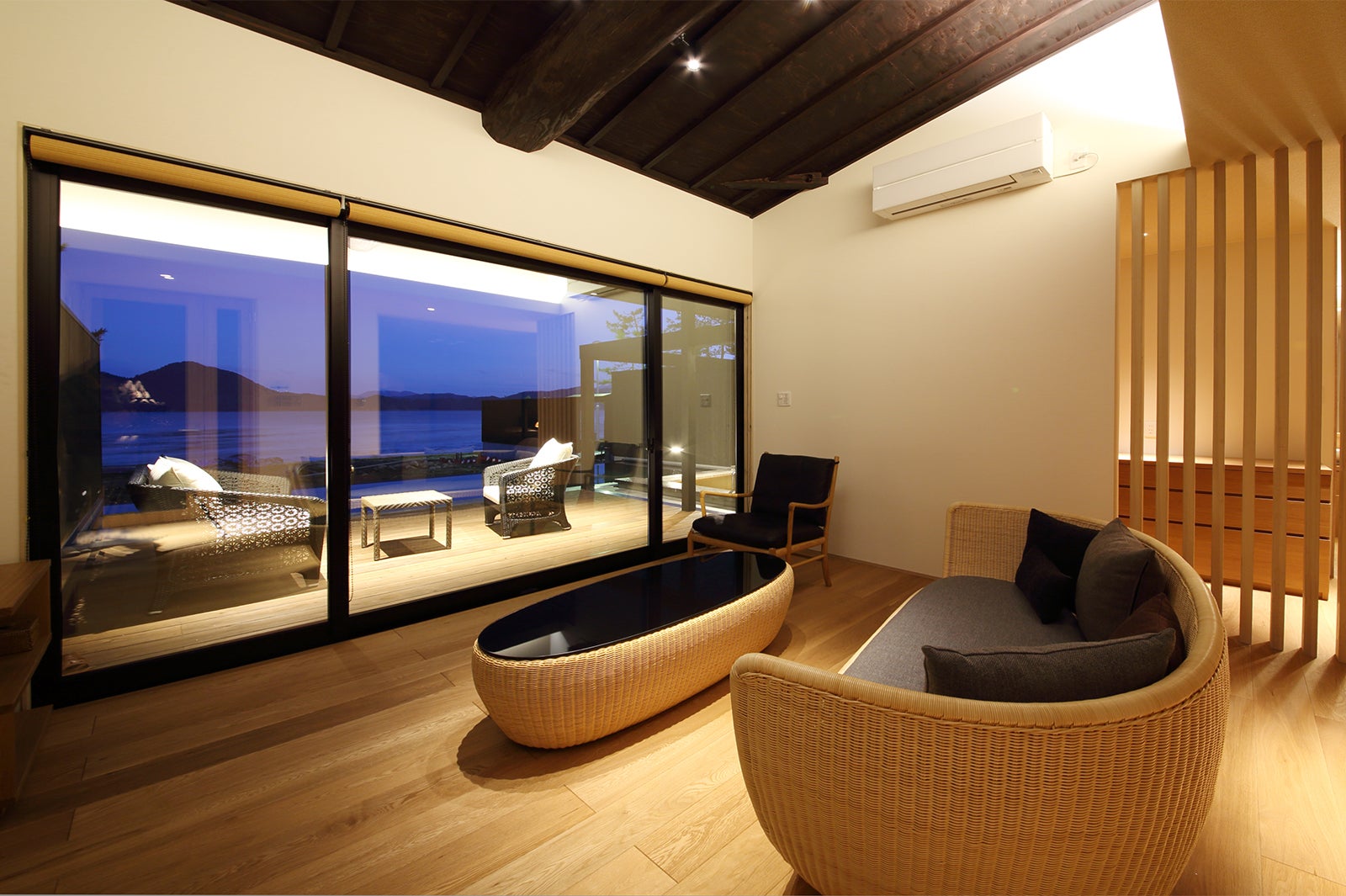 客室は￥48,000円～／1泊2食（2名1室ご利用時、税サ別）／画像提供：マリントピアリゾート