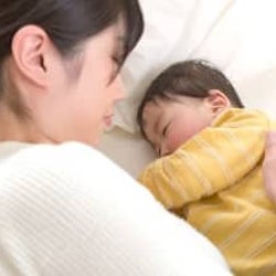 コレは良い! 寝かしつけの時間はこっそり○○しています!【体験談】
