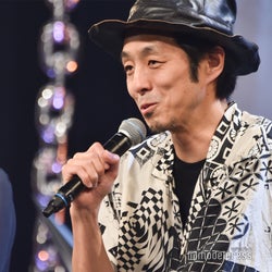 宮藤官九郎所属 グループ魂 ライブハウスでmv収録報道受け説明 発症前の撮影 モデルプレス